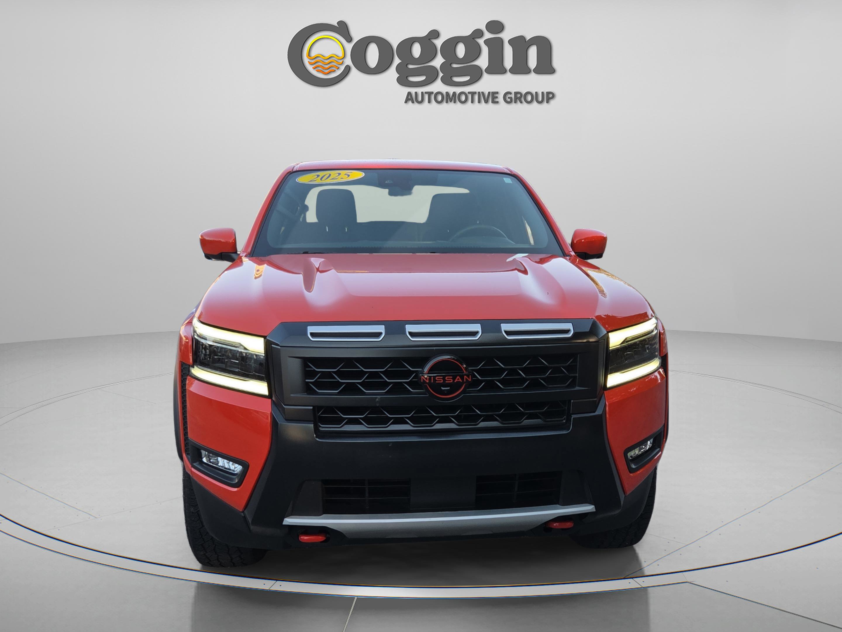 Used 2025 Nissan Frontier Pro-X w/ Pro Convenience Package RWD image 8