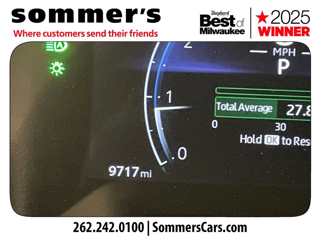 Used 2025 Toyota Corolla Cross XLE w/ Convenience Package image 14