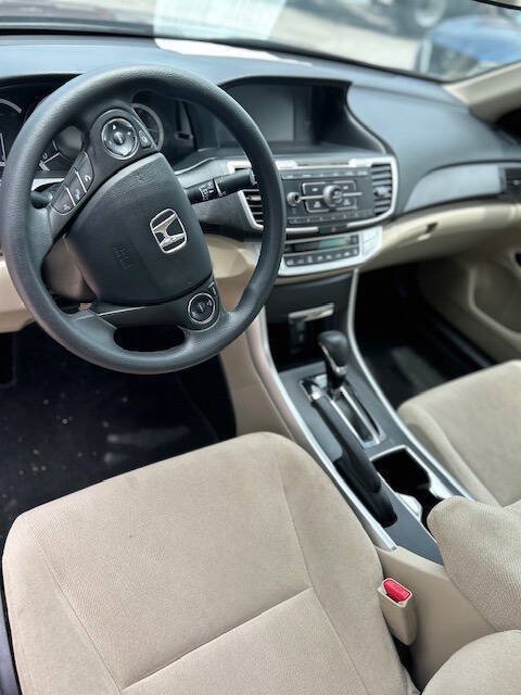 Used 2013 Honda Accord LX image 18