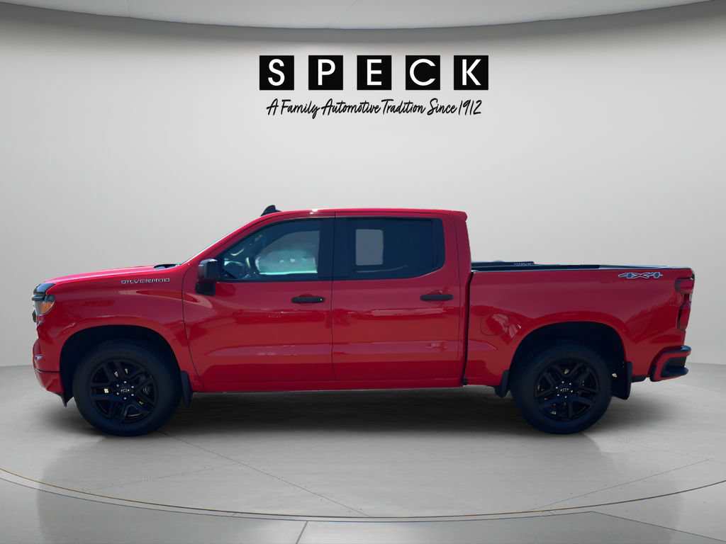 Used 2024 Chevrolet Silverado 1500 Custom AWD/4WD image 2