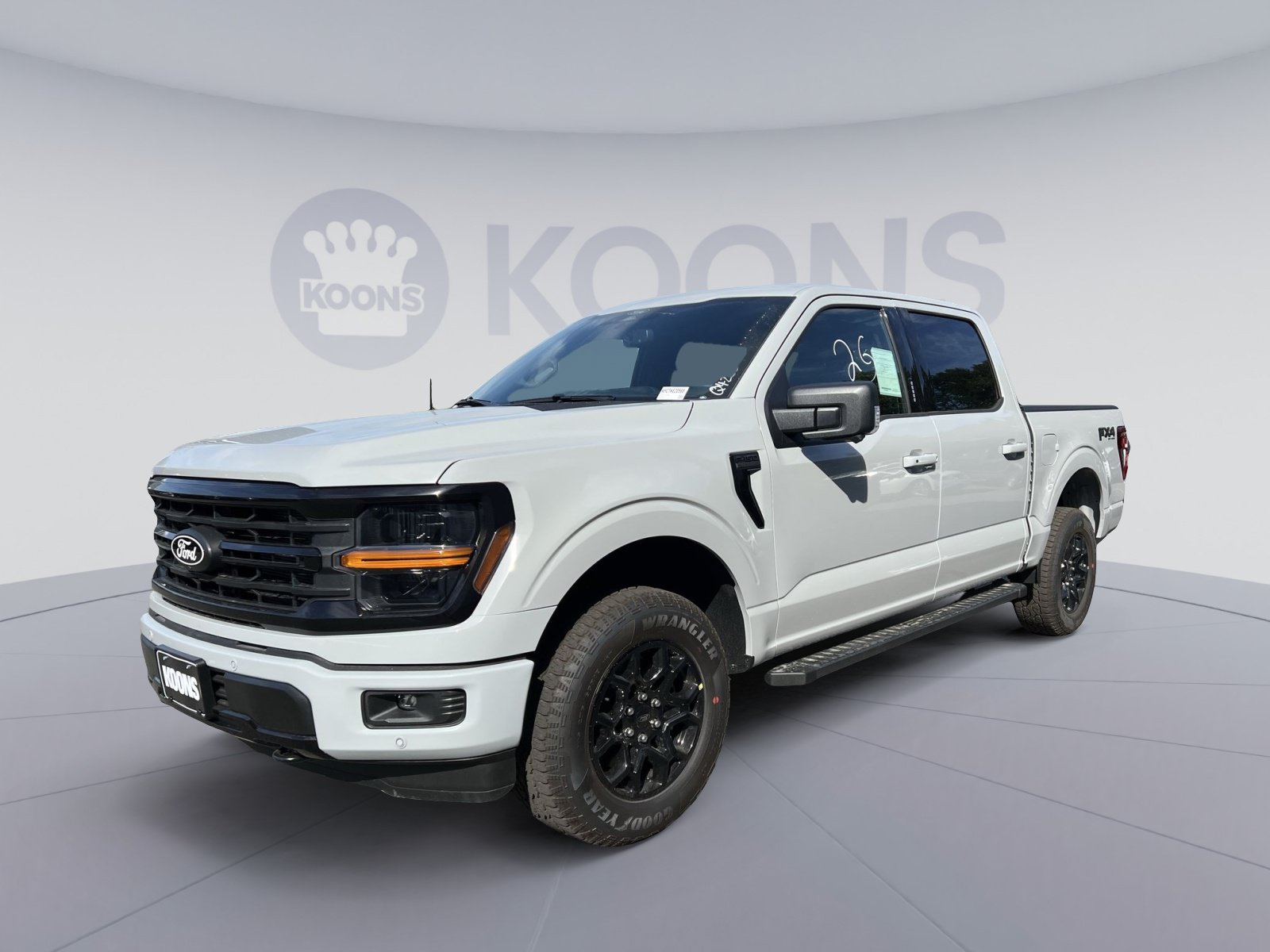 New 2026 Ford F150 XLT w/ Equipment Group 302A MID