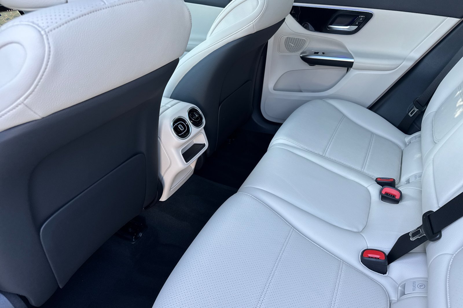 New 2026 Mercedes-Benz GLC 300 4MATIC image 12
