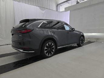 Used 2024 MAZDA CX-90 Plug-In Hybrid w/ Premium Pkg AWD/4WD image 4