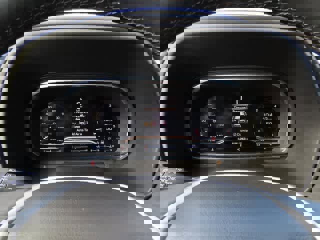 Used 2023 GMC Yukon SLT image 24