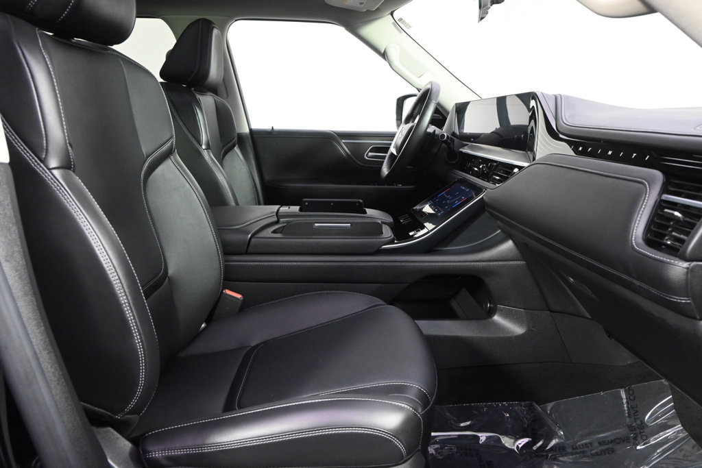 Used 2025 INFINITI QX80 Pure AWD/4WD image 17