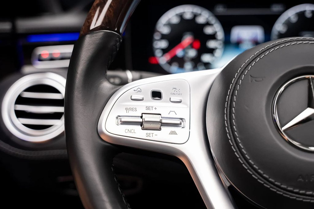 Used 2018 Mercedes-Benz S 560 Cabriolet image 31