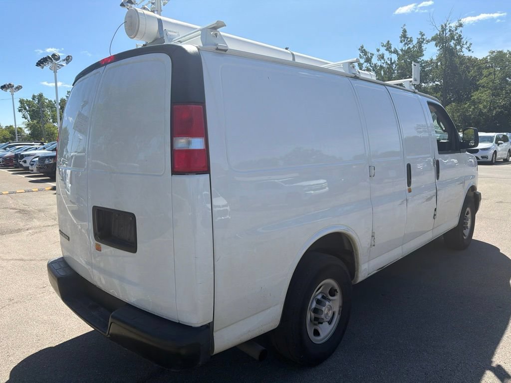 Used 2022 Chevrolet Express 2500 w/ Driver Convenience Package RWD image 5