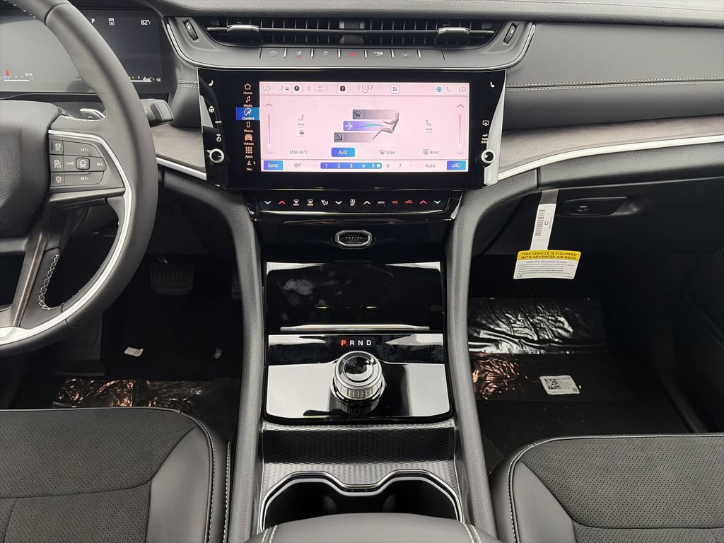 New 2026 Jeep Grand Cherokee Altitude RWD image 15