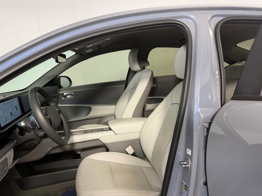 Used 2025 Hyundai Ioniq 6 SEL image 23