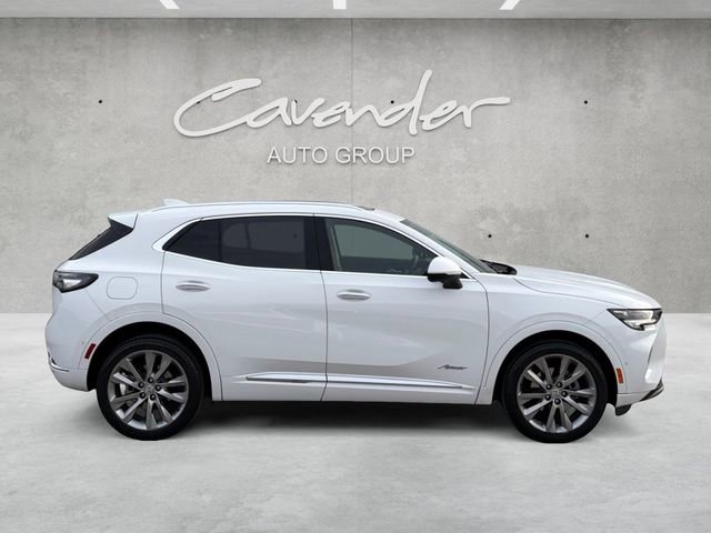 Used 2022 Buick Envision Avenir w/ Technology Package II image 17