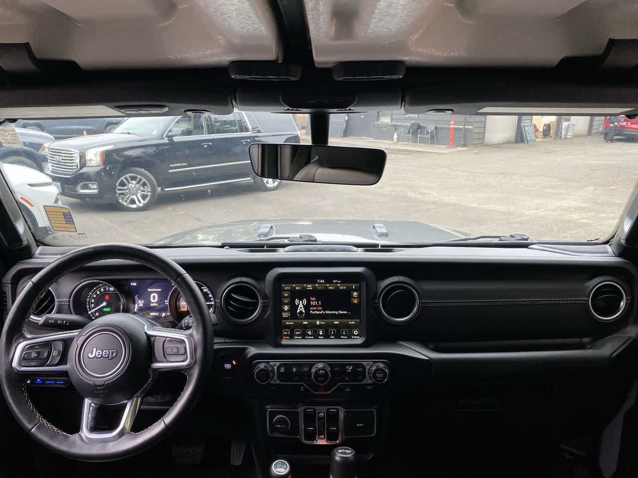 Used 2021 Jeep Wrangler Unlimited Sahara w/ Cold Weather Group AWD/4WD image 12