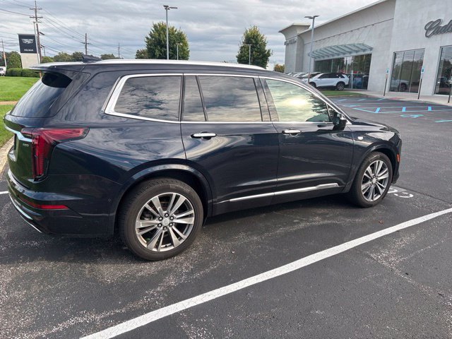 Used 2021 Cadillac XT6 Premium Luxury AWD/4WD image 3