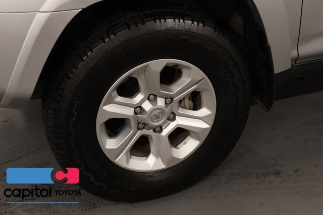 Used 2024 Toyota 4Runner SR5 AWD/4WD image 7