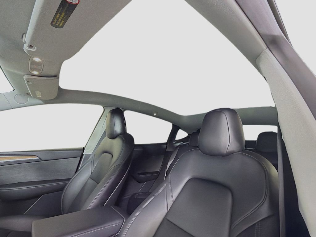 Used 2023 Tesla Model Y Performance image 16