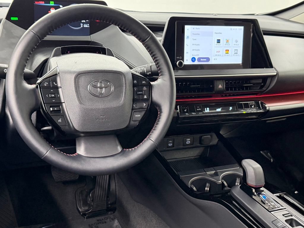Used 2025 Toyota Prius Plug-In Hybrid FWD image 24