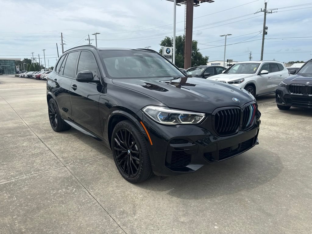 Used 2022 BMW X5 sDrive40i w/ M Sport Package RWD image 7