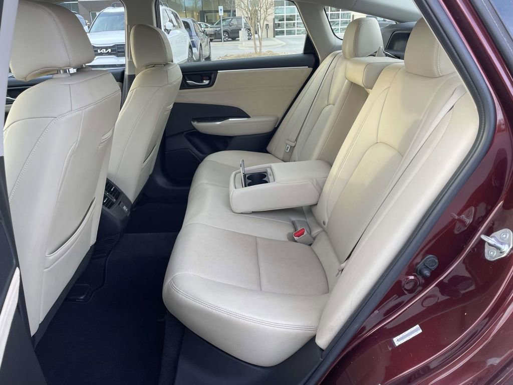 Used 2018 Honda Clarity Touring image 3