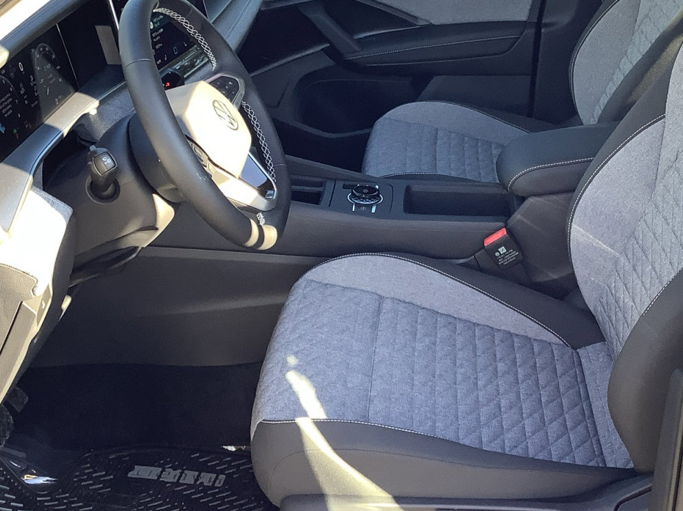 New 2026 Volkswagen Tiguan S image 22