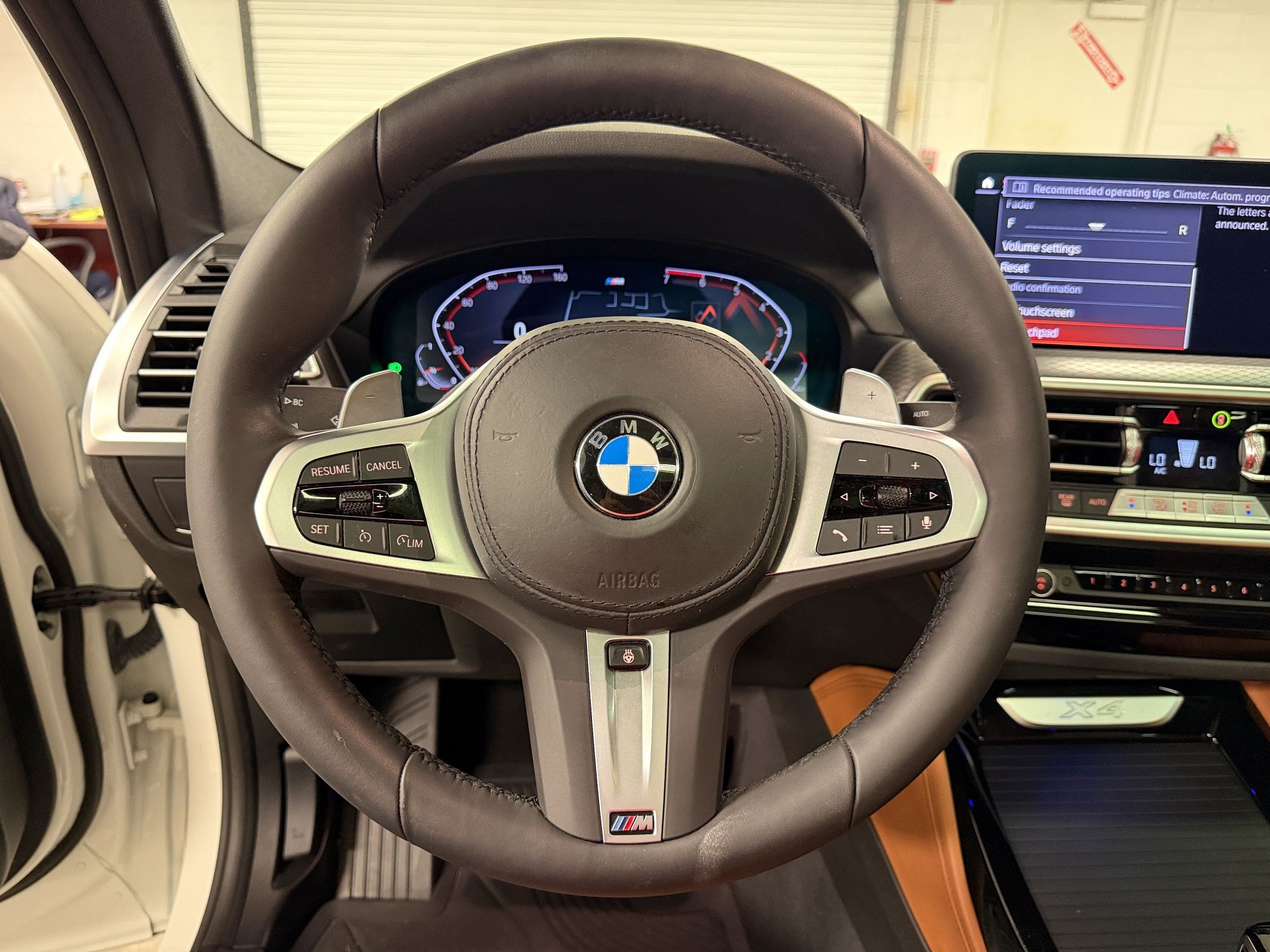 Certified 2025 BMW X4 xDrive30i w/ Premium Package AWD/4WD image 11