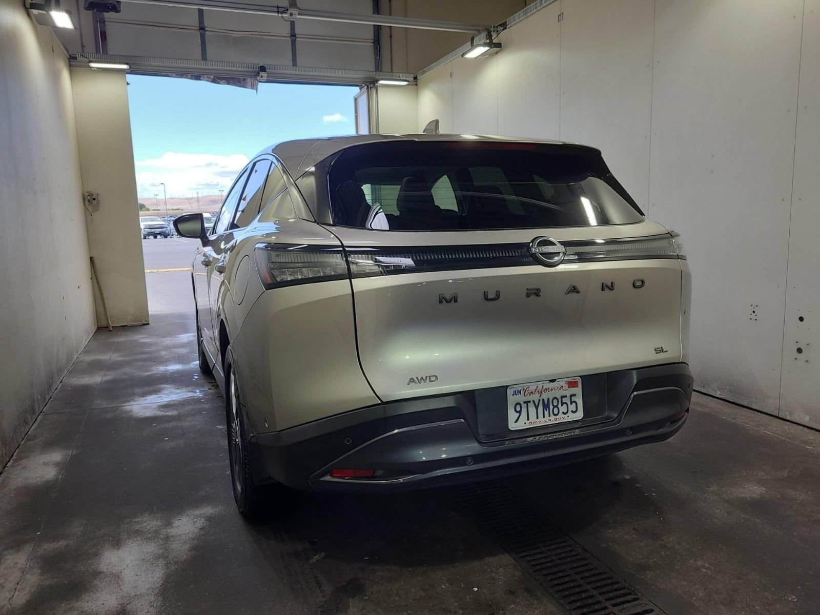 Used 2025 Nissan Murano SL w/ Cargo Package AWD/4WD image 2