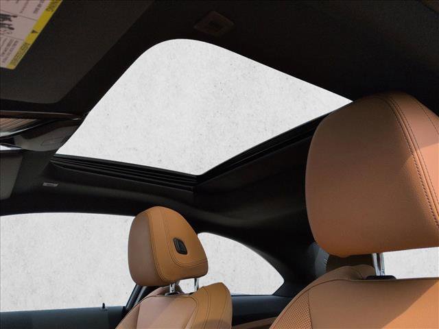 Used 2025 BMW 230i Coupe w/ Convenience Package image 16