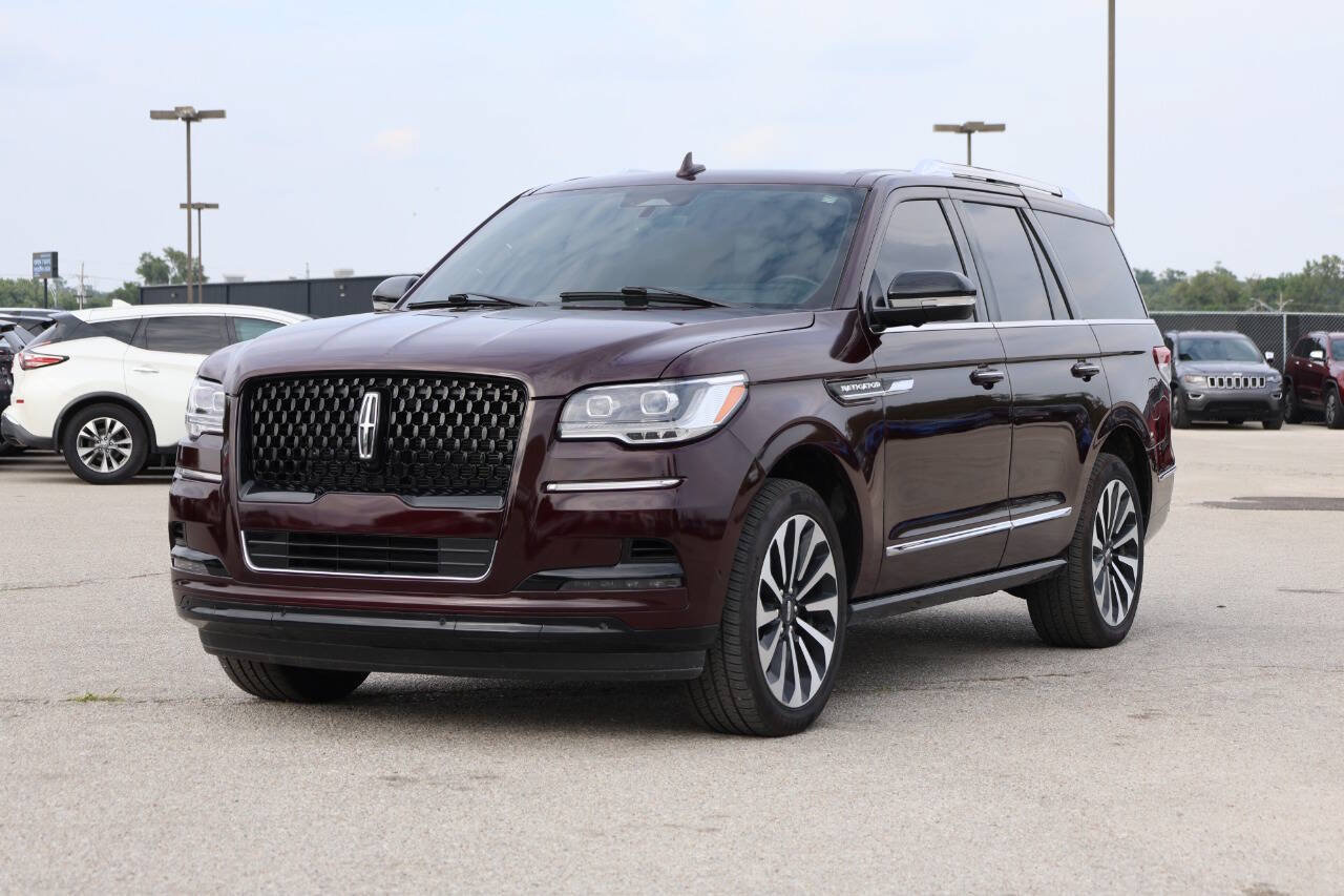Used 2023 Lincoln Navigator Reserve AWD/4WD image 6