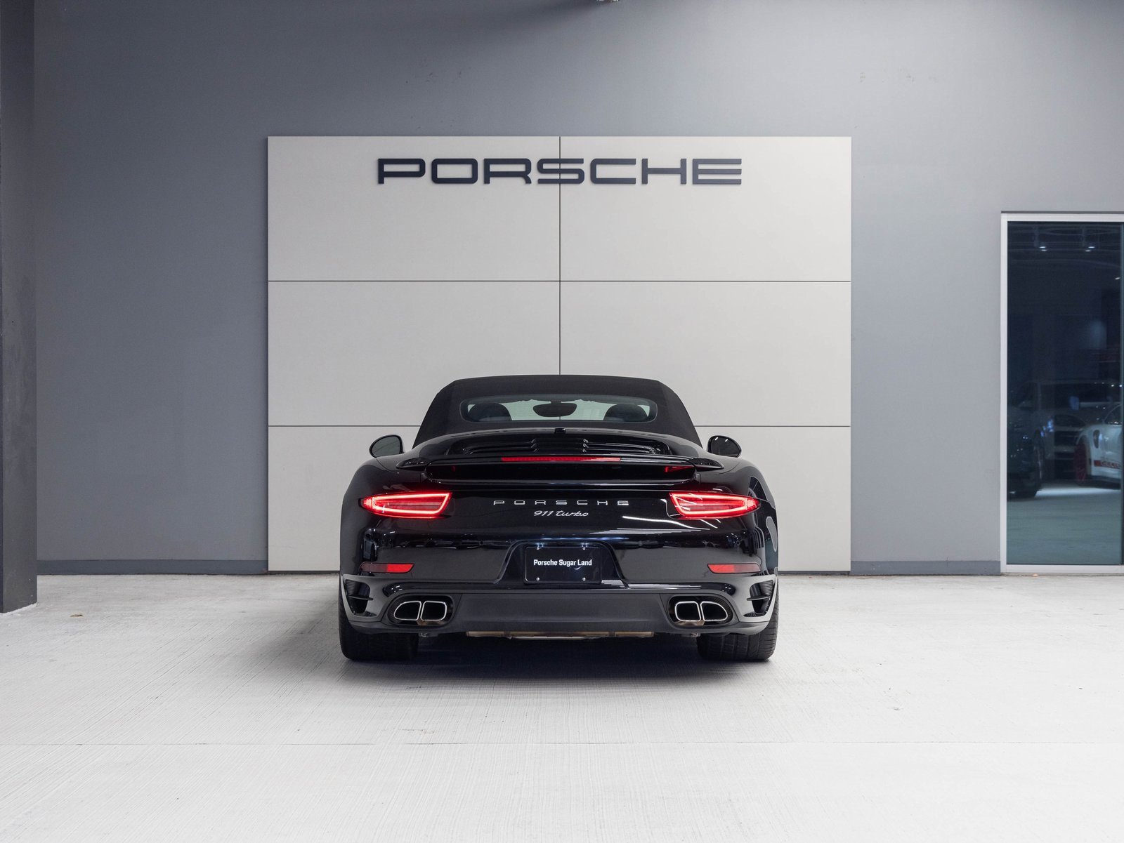 Used 2015 Porsche 911 Turbo image 6