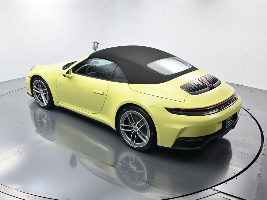 Used 2025 Porsche 911 Carrera image 37