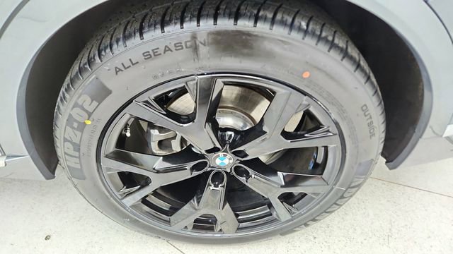 Used 2026 BMW X7 xDrive40i image 60