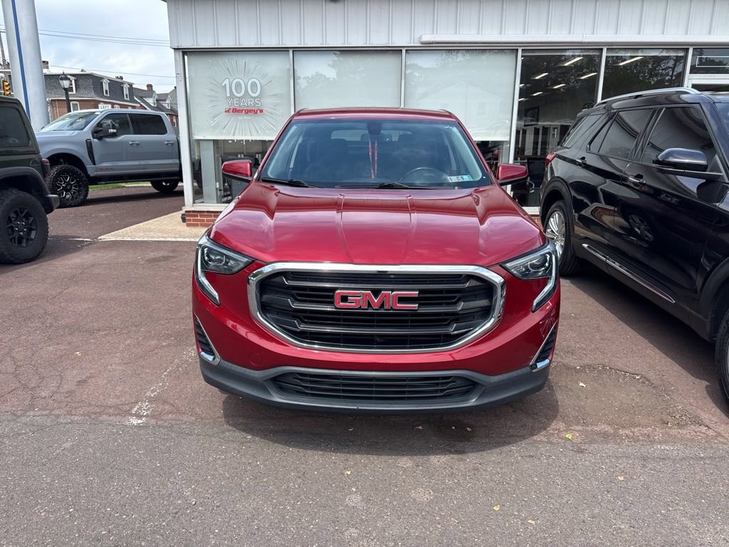 Used 2018 GMC Terrain SLE FWD image 2