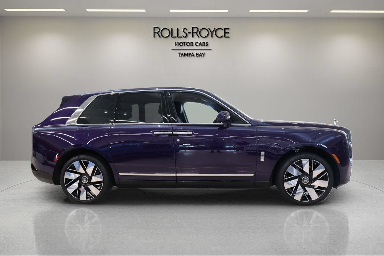New 2026 Rolls-Royce Cullinan AWD/4WD image 8