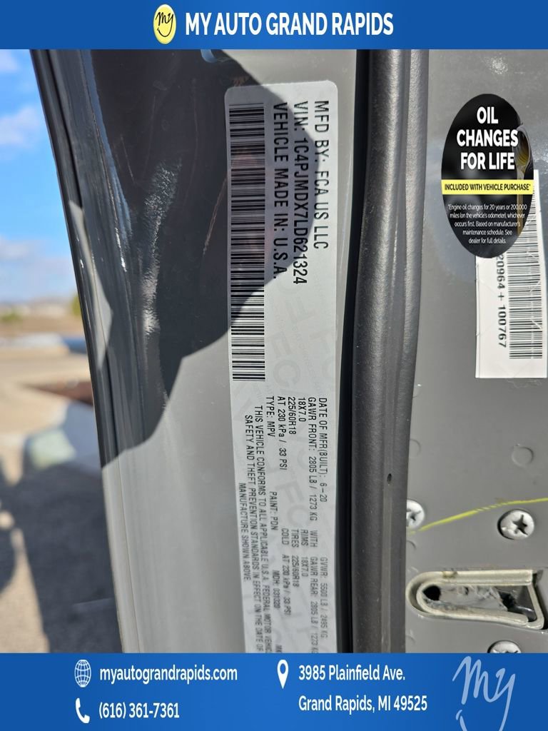 Used 2020 Jeep Cherokee Limited image 35