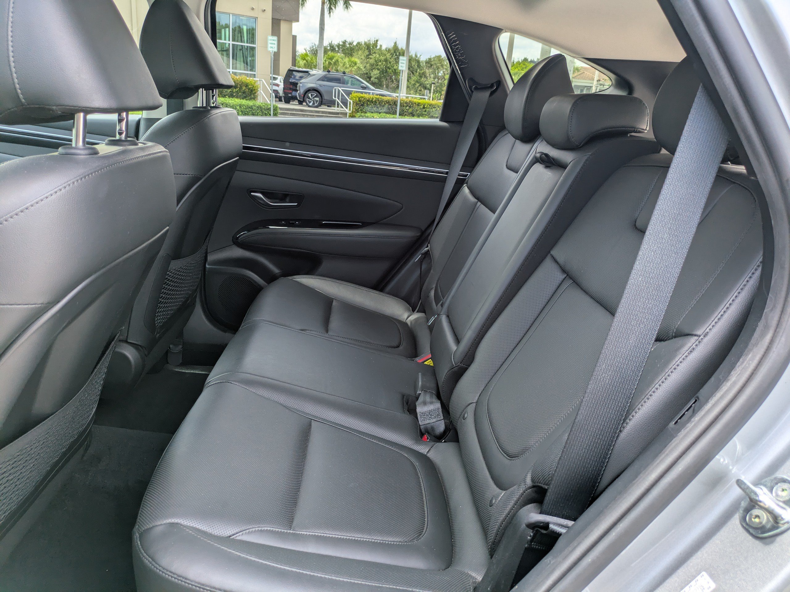 Certified 2022 Hyundai Tucson Limited w/ Cargo Package AWD/4WD image 13