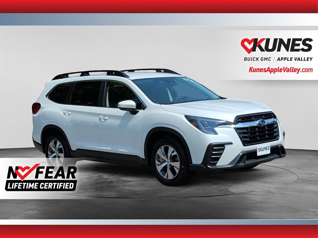 Used 2025 Subaru Ascent Premium AWD/4WD image 1