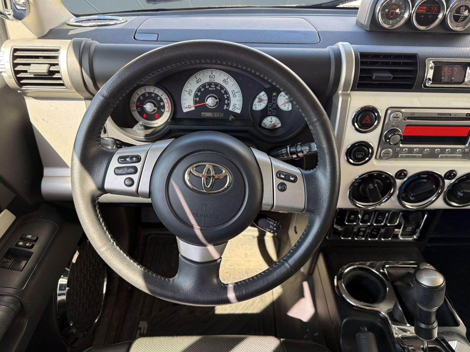 Used 2014 Toyota FJ Cruiser 4WD w/ Upgrade Package image 23