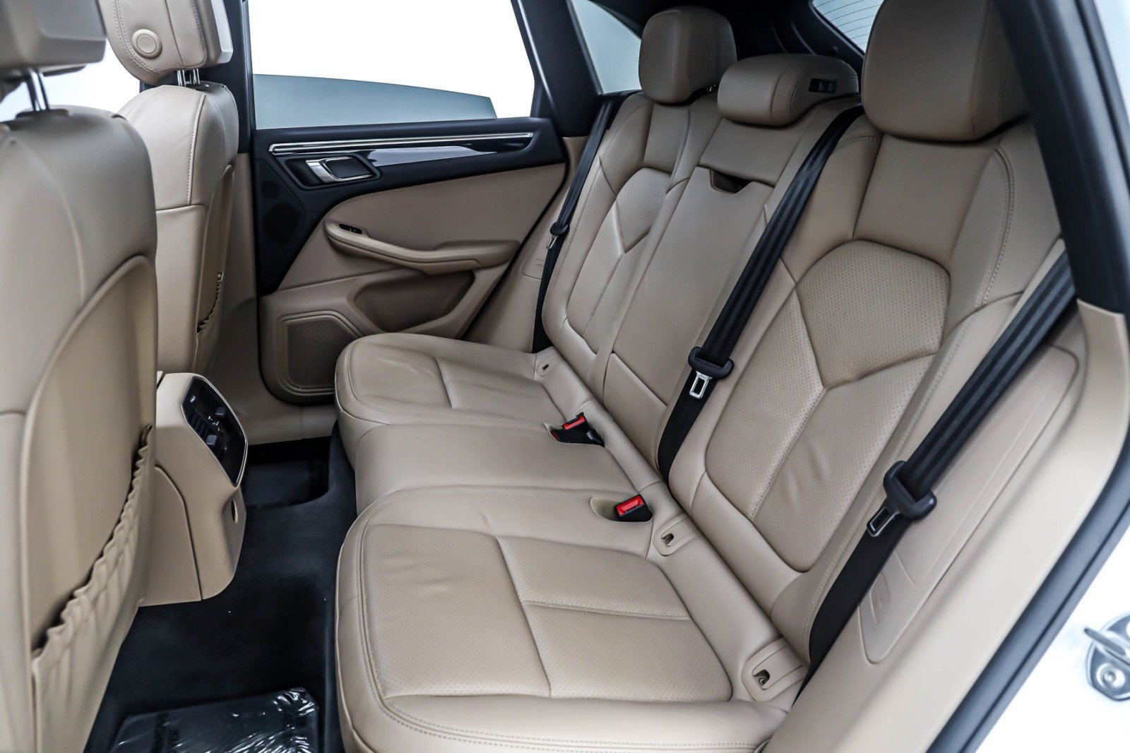 Used 2019 Porsche Macan image 7