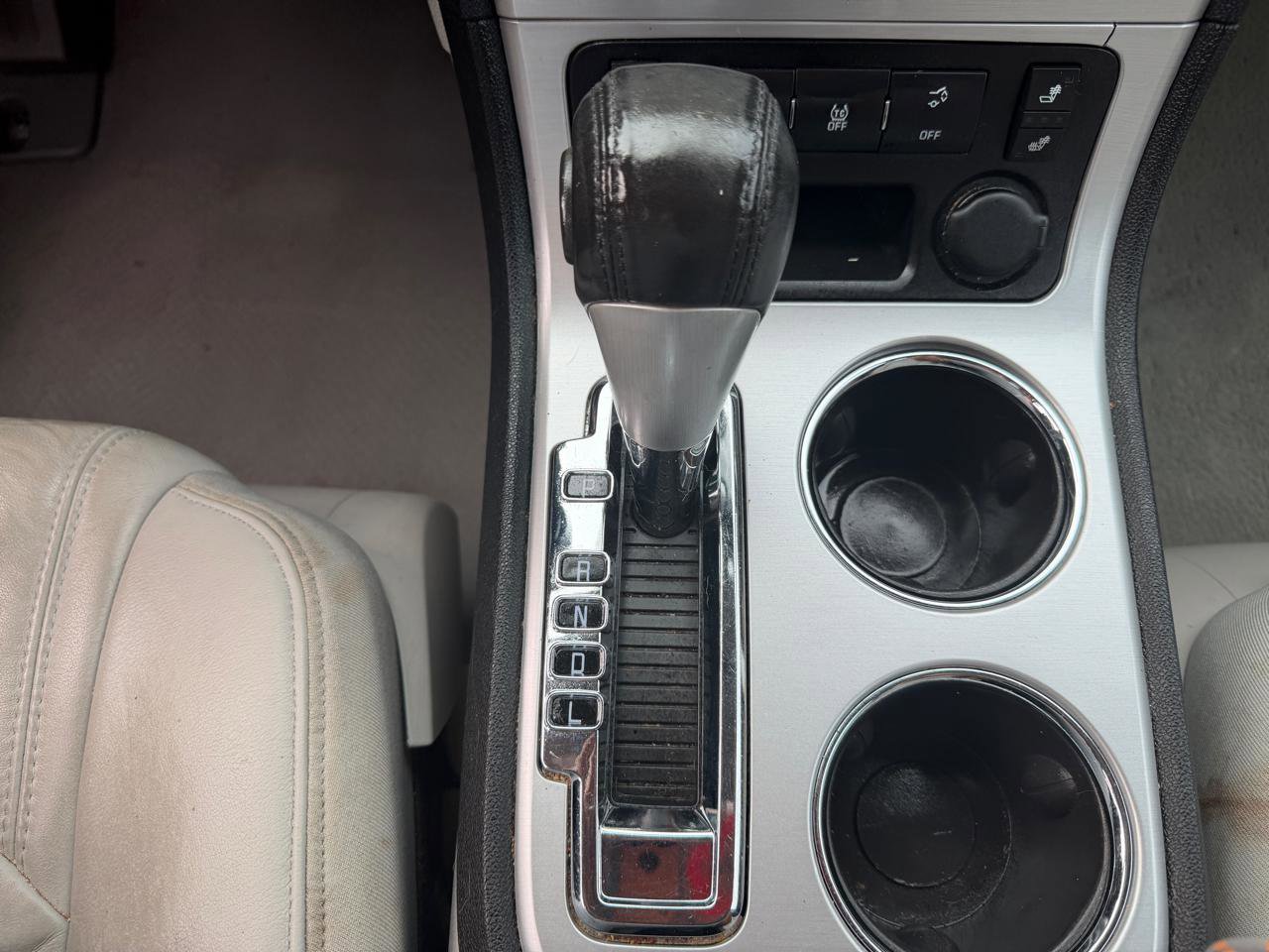 Used 2012 GMC Acadia SLT w/ LPO, 'HIT The Road' Package image 15