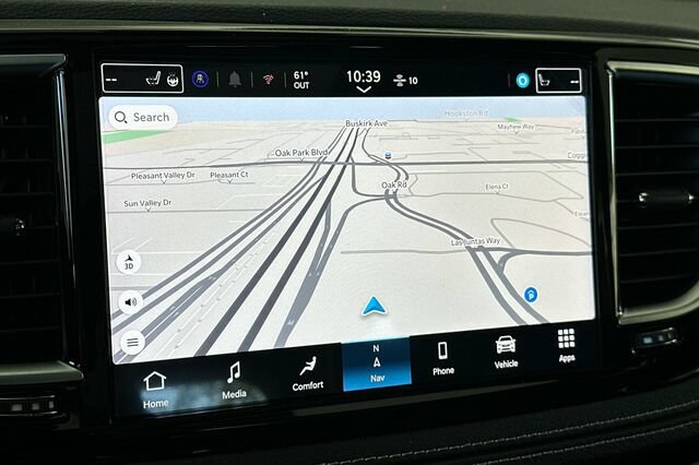 New 2025 Chrysler Pacifica Limited AWD/4WD image 15
