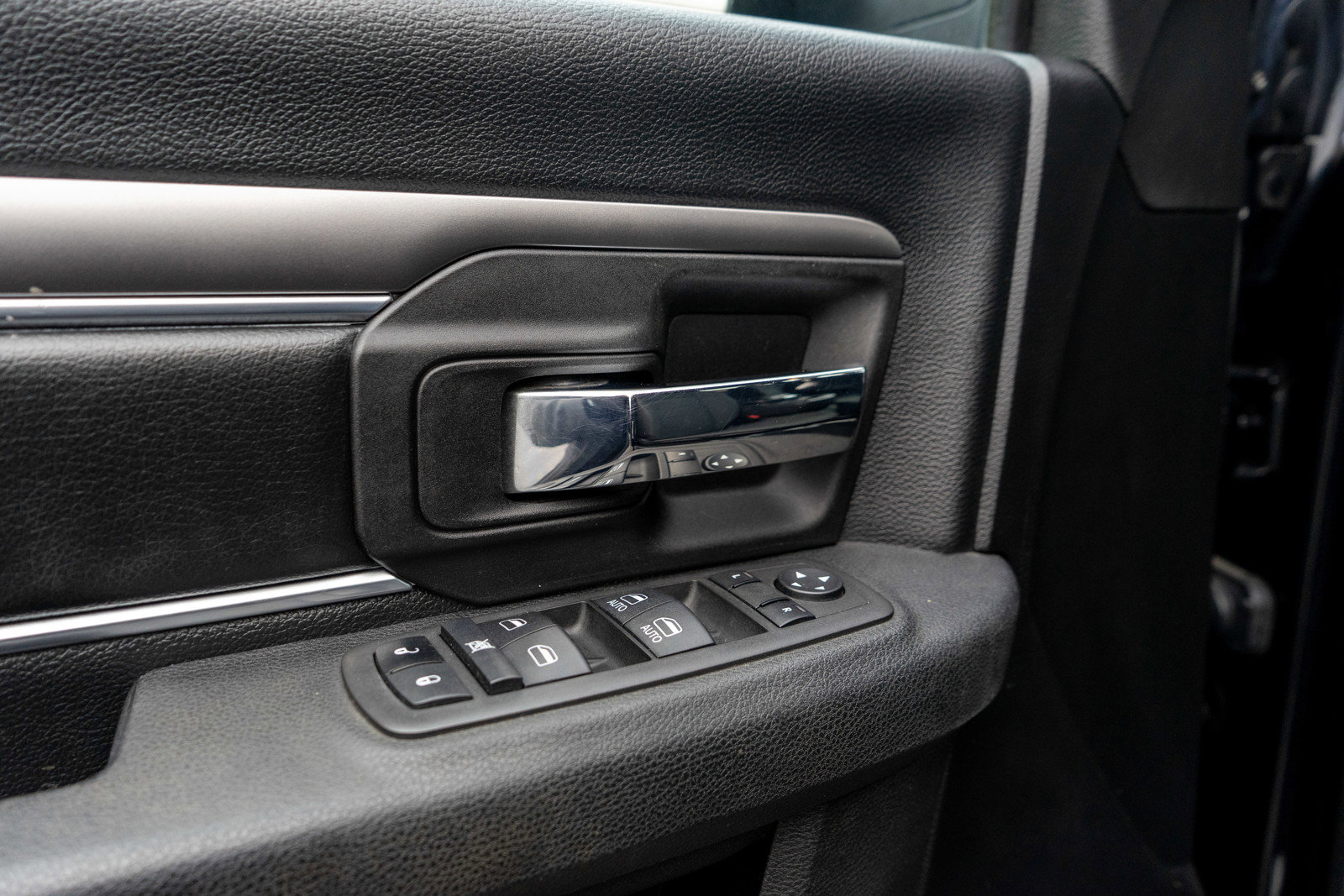 Used 2022 RAM 1500 Classic Warlock image 14