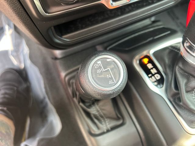 New 2025 Jeep Gladiator Sport AWD/4WD image 23