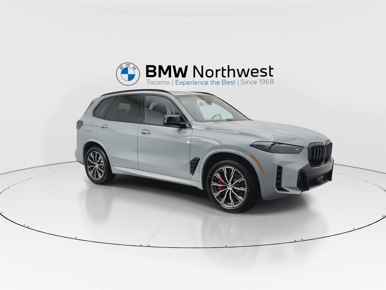 New 2026 BMW X5 M60i image 6