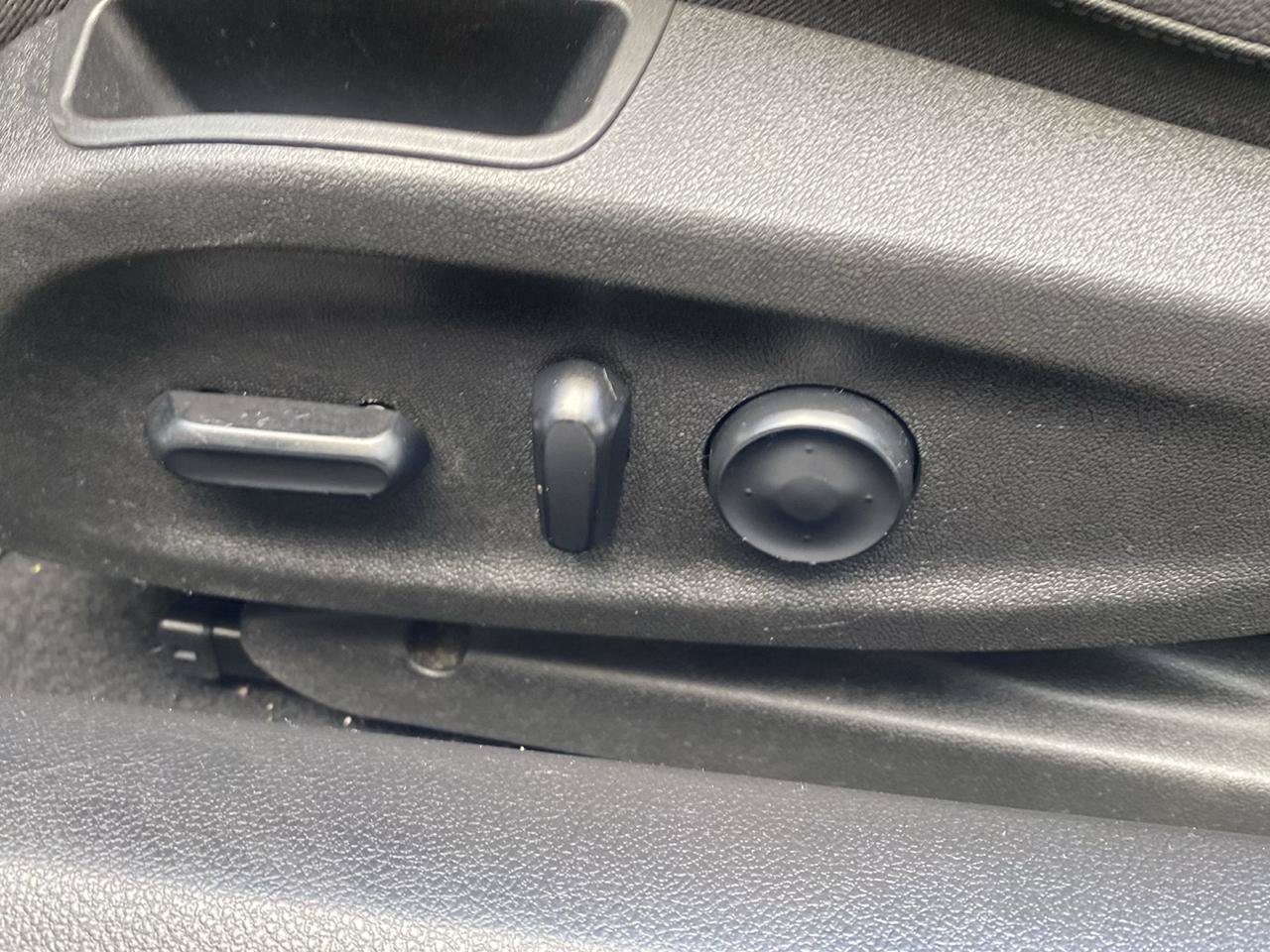 Used 2019 Buick Cascada Premium FWD image 27