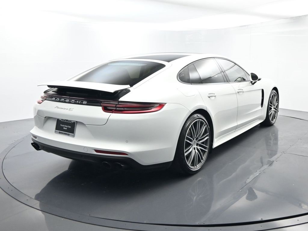 Used 2018 Porsche Panamera 4S image 14