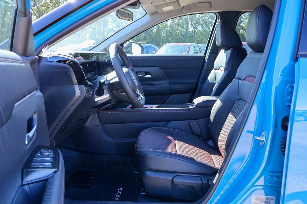 New 2026 Nissan Kicks SR image 7
