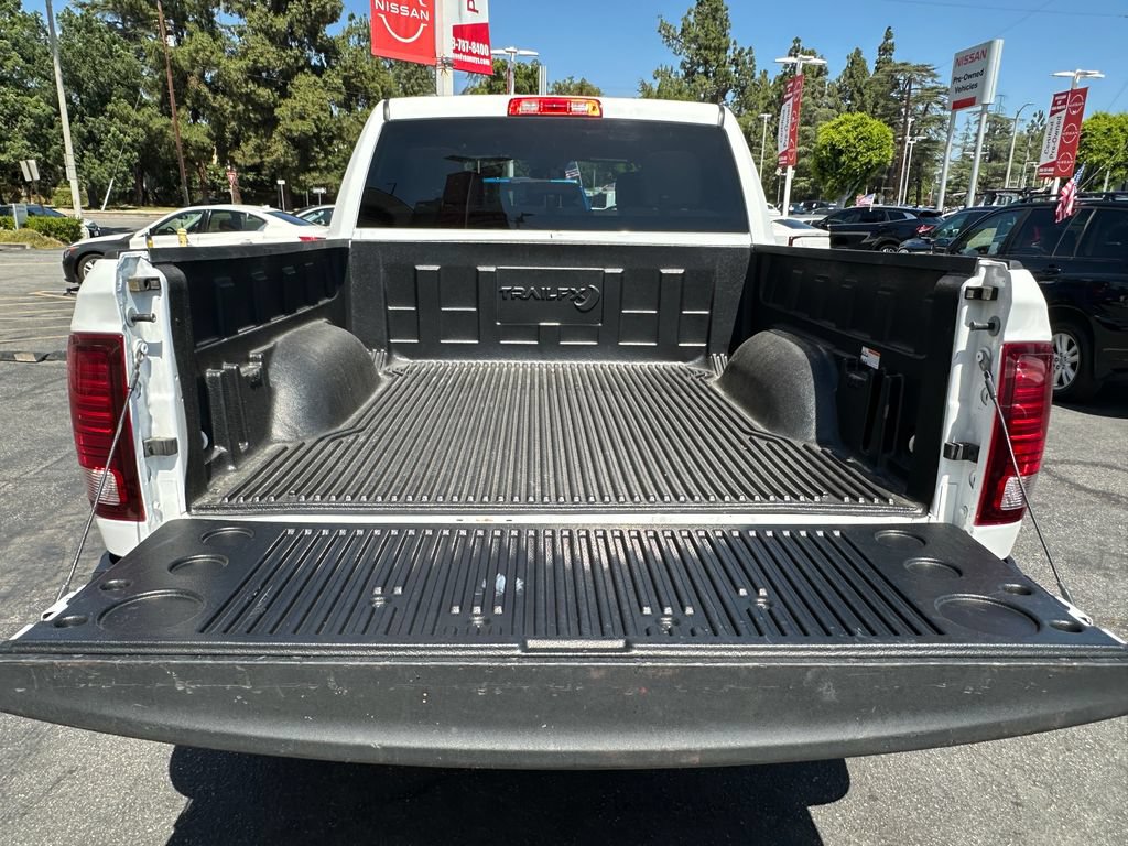 Used 2024 RAM 1500 Warlock AWD/4WD image 17