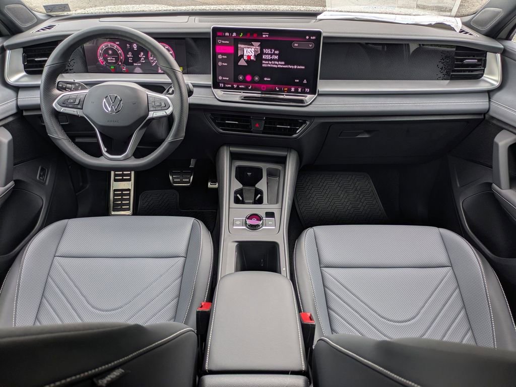 New 2026 Volkswagen Tiguan SE R-Line AWD/4WD image 15