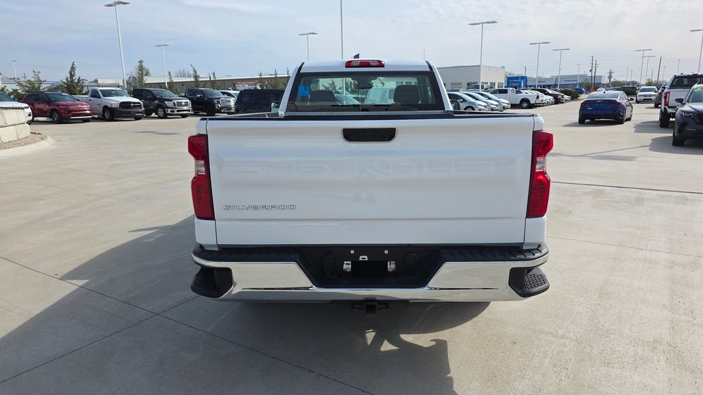Used 2025 Chevrolet Silverado 1500 W/T image 4