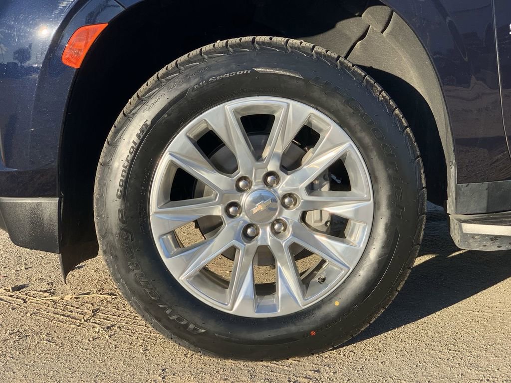 Used 2024 Chevrolet Suburban Premier image 31