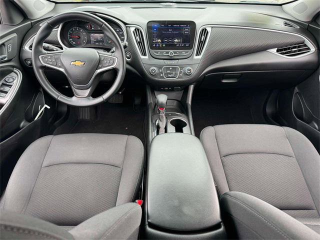 Used 2023 Chevrolet Malibu RS image 11