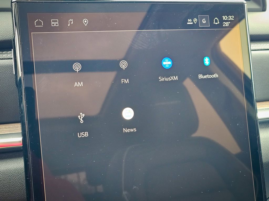 New 2026 GMC Terrain Denali w/ LPO, Floor Liner Package image 25